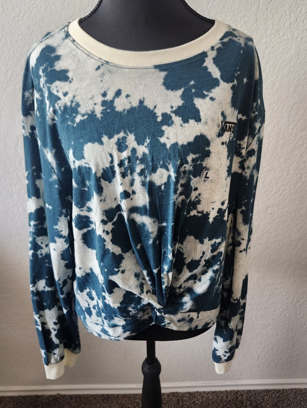 VANS Size Large Long Sleeve Teal/White Printed Knotty Pullover Top